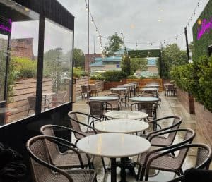 outdoor seating at Sugarberry in Rockville Centre